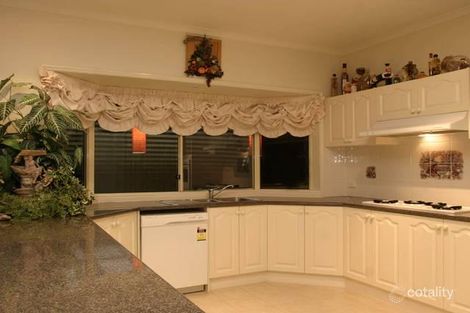 Property photo of 10 Harbour Street Beaconsfield VIC 3807