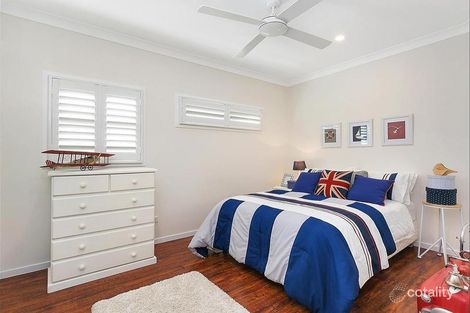 Property photo of 7 Rowsley Street Greenslopes QLD 4120