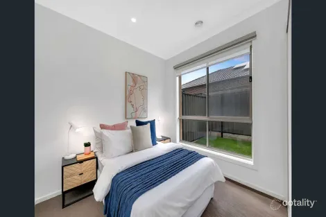 Property photo of 7 Dewpond Crescent Wollert VIC 3750