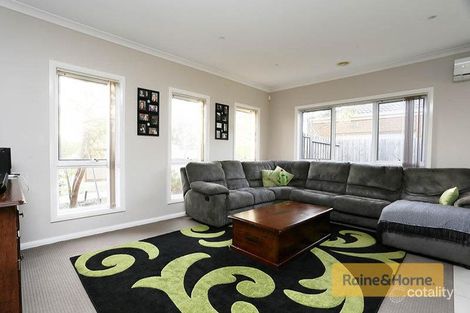 Property photo of 32 Gamalite Drive Harkness VIC 3337
