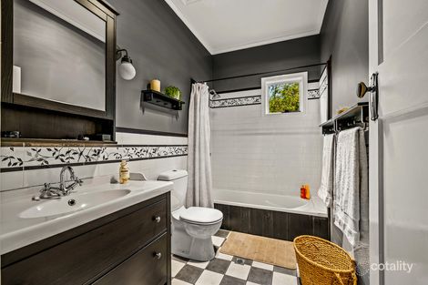 Property photo of 1A Curzon Street Mount Lofty QLD 4350