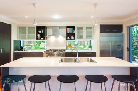 Property photo of 32 Strong Avenue Graceville QLD 4075