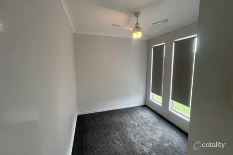 Property photo of 14 Bickle Place North Booval QLD 4304