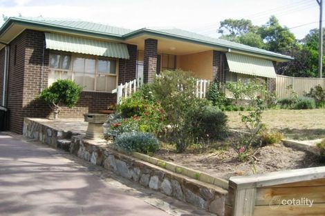 4 Lawes Pl, Macgregor, ACT 2615