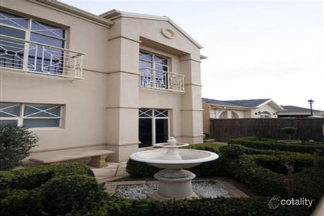13 Carey Cl, Glenelg North, SA 5045