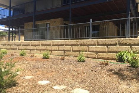 Property photo of 27 Gascoyne Circle Millbridge WA 6232
