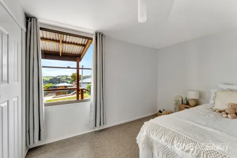 Property photo of 58 Grant Street Havenview TAS 7320