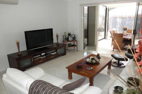 Property photo of 2/15 Diana Avenue Burleigh Heads QLD 4220