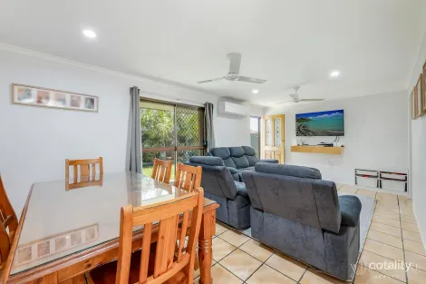 Property photo of 41 Sunset Drive Thabeban QLD 4670