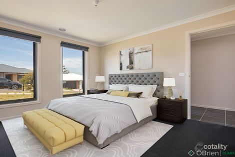 Property photo of 22 Redleaf Avenue Warragul VIC 3820