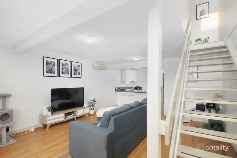 Property photo of 4/96 Smith Road Woodridge QLD 4114