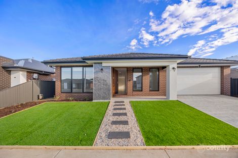 13 Hollioake Dr, Lucas, VIC 3350