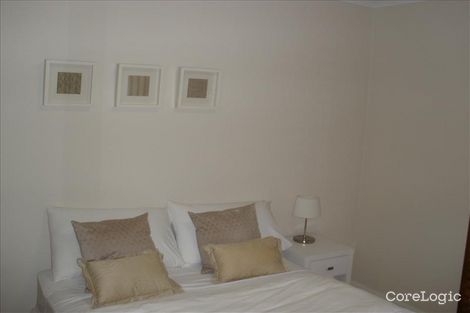 Property photo of 2/19 O'Connell Street Kangaroo Point QLD 4169