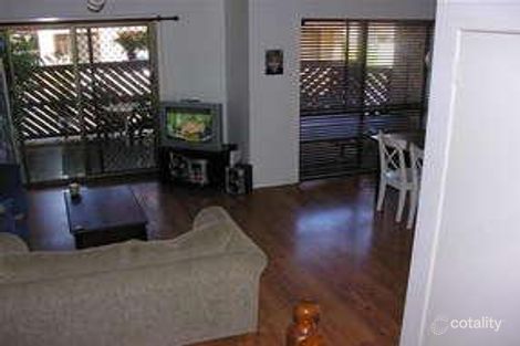 Property photo of 15/7-13 Parkridge Drive Molendinar QLD 4214