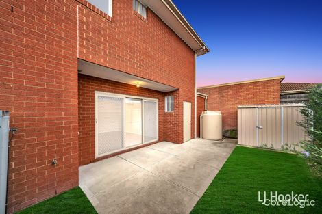 Property photo of 1 Gleneadie Close Hampton Park VIC 3976