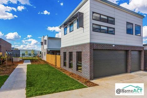 25 Bill Leng St, Coombs, ACT 2611