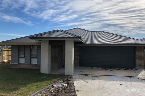 Property photo of 17 Guthrie Crescent Thornton NSW 2322