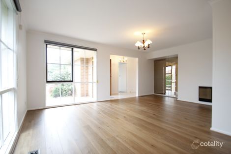 5 Columbia Dr, Wheelers Hill, VIC 3150