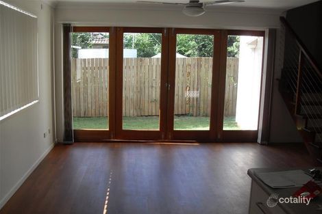 Property photo of 2/8 Allom Street South Toowoomba QLD 4350