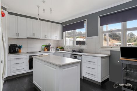 Property photo of 37 Glenormiston Road Noorat VIC 3265