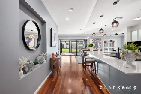 Property photo of 216 Somerset Drive Thornton NSW 2322