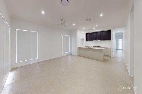 11 Lemon Cres, Greenbank, QLD 4124