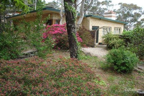 1 Buena Vista Ave, Wentworth Falls, NSW 2782