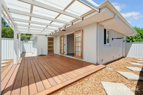 16 Schofield St, Hamilton Hill, WA 6163