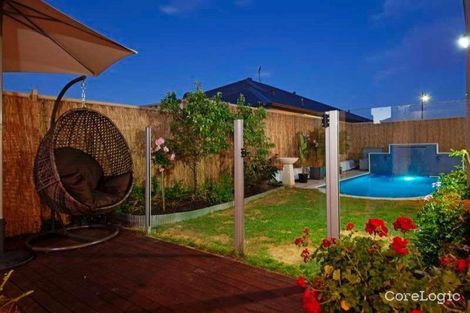 Property photo of 4 Hygeia Bend Atwell WA 6164