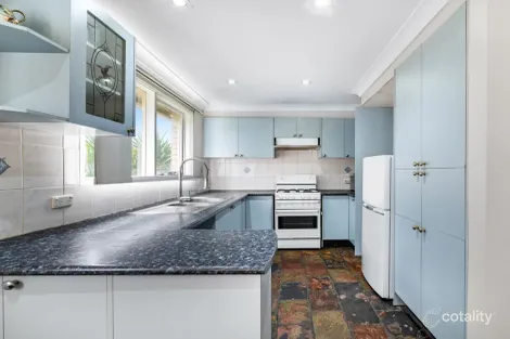 Property photo of 7 Hewitt Place Minto NSW 2566