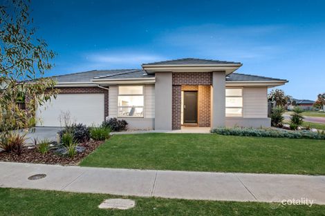 57 Royaloak Cres, Cranbourne East, VIC 3977