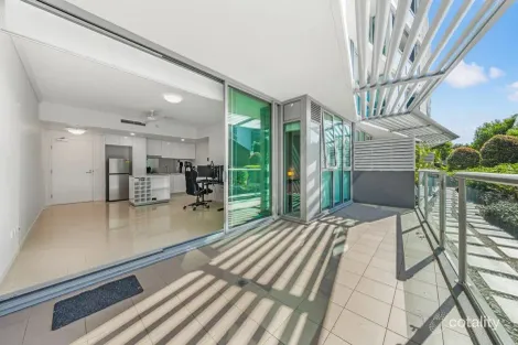 10004/8 Harbour Rd, Hamilton, QLD 4007