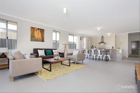 Property photo of 18 Ginger Loop Treeby WA 6164
