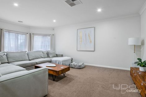 Property photo of 1 Eliana Close Harkness VIC 3337