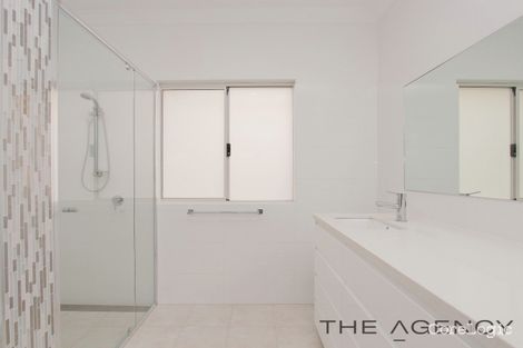 Property photo of 11 Merrion Ramble Canning Vale WA 6155