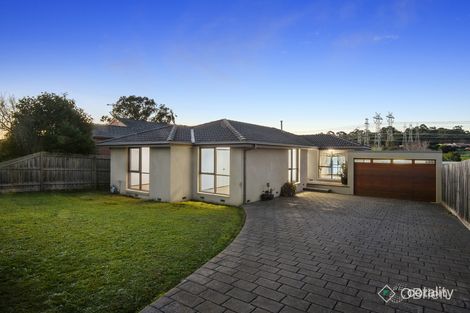 Property photo of 10 Struan Avenue Endeavour Hills VIC 3802