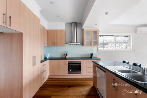 Property photo of 26 Mountain View Parade Rosanna VIC 3084