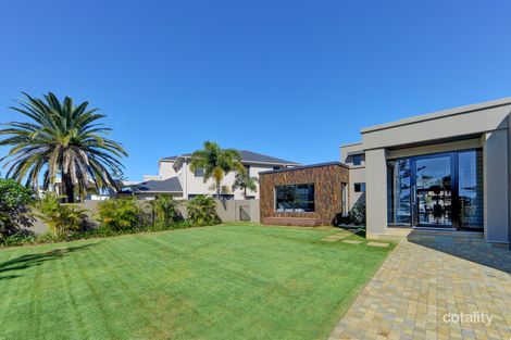 Property photo of 38 The Sovereign Mile Paradise Point QLD 4216