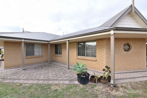 Property photo of 71 Da Vinci Drive Tapping WA 6065