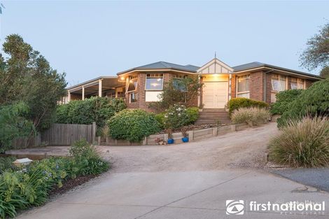 53 Highland Dr, Pakenham, VIC 3810