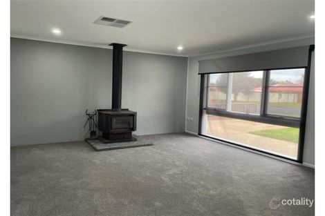 Property photo of 52 Sturt Circle Dubbo NSW 2830