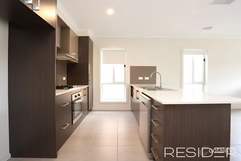 Property photo of 19 Burwood Street Mickleham VIC 3064