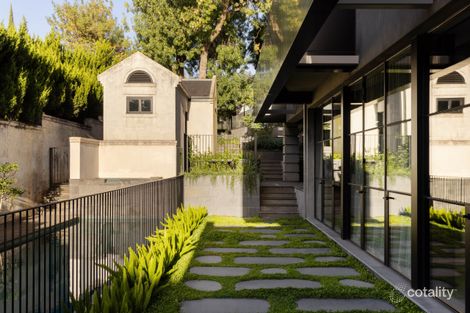 74 Grange Rd, Toorak, VIC 3142