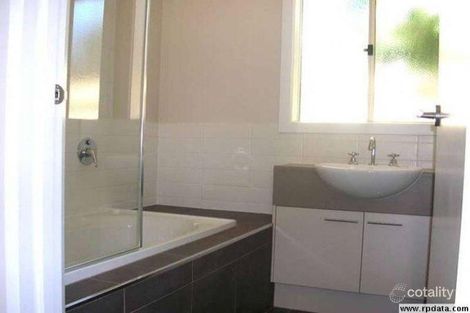 Property photo of 2/102 Beach Street Frankston VIC 3199