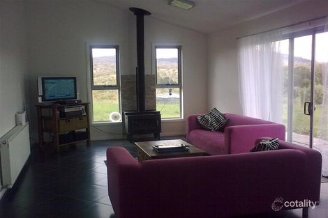 Property photo of 25 Geehi Circuit Moonbah NSW 2627