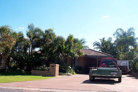 11 Sandgate Way, Marangaroo, WA 6064