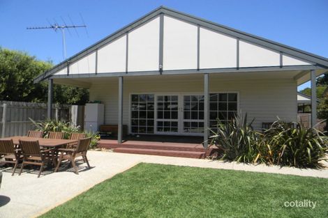 Property photo of 15 Fourth Avenue Aspendale VIC 3195