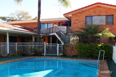 1/40-42 Imperial Pde, Labrador, QLD 4215