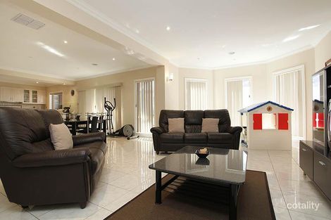 Property photo of 68 Cairnlea Drive Cairnlea VIC 3023