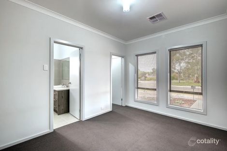 Property photo of 1 Geraldton Terrace Valley View SA 5093